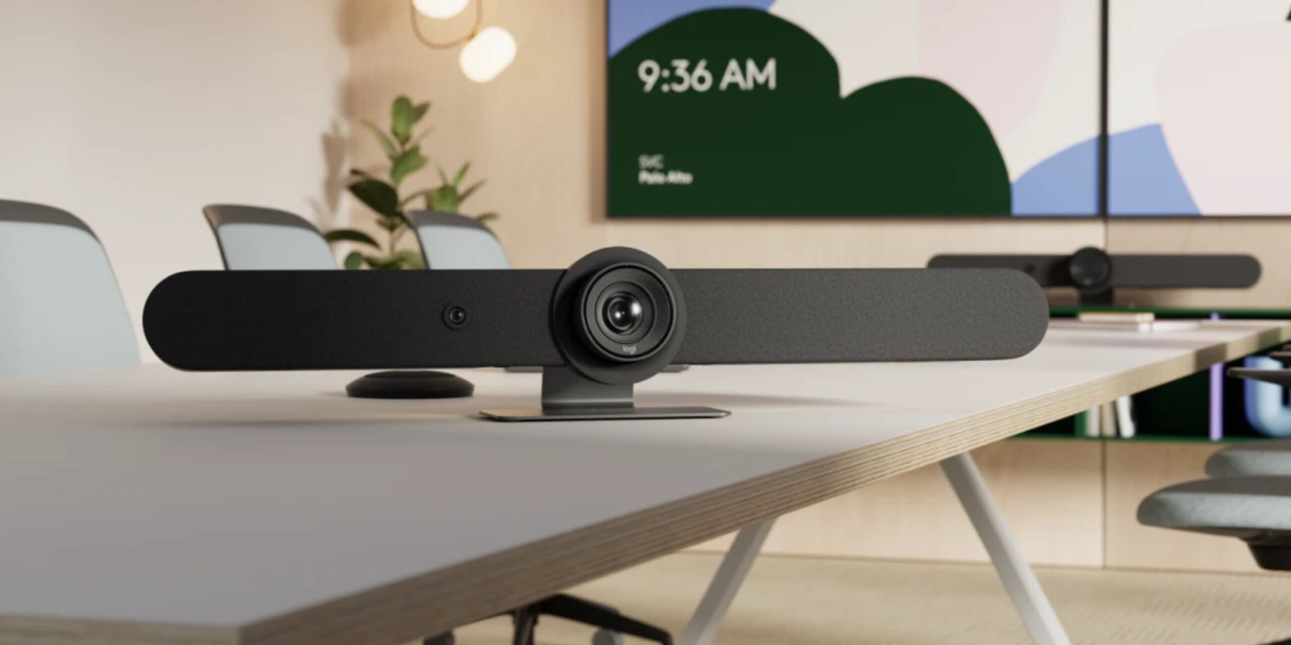 Video conferencing rally bar